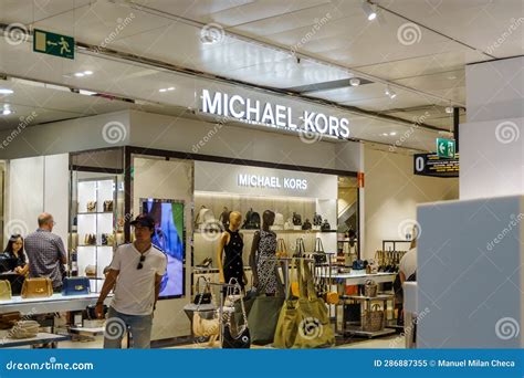 michael kors is from which country|where was michael kors founded.